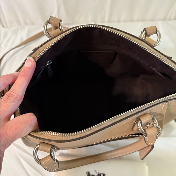 Coach Tan Leather Purse - Picture 8 of 11